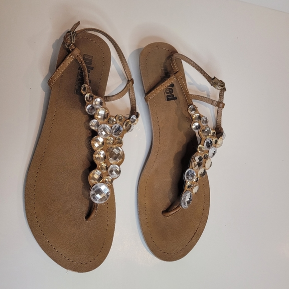 Unlisted Sandals 7 Med - Picture 2 of 3